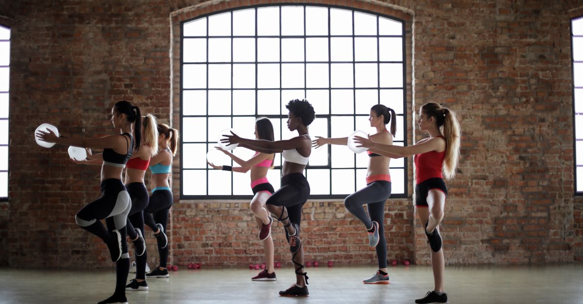 Community and Camaraderie in Group Strength Training Sessions